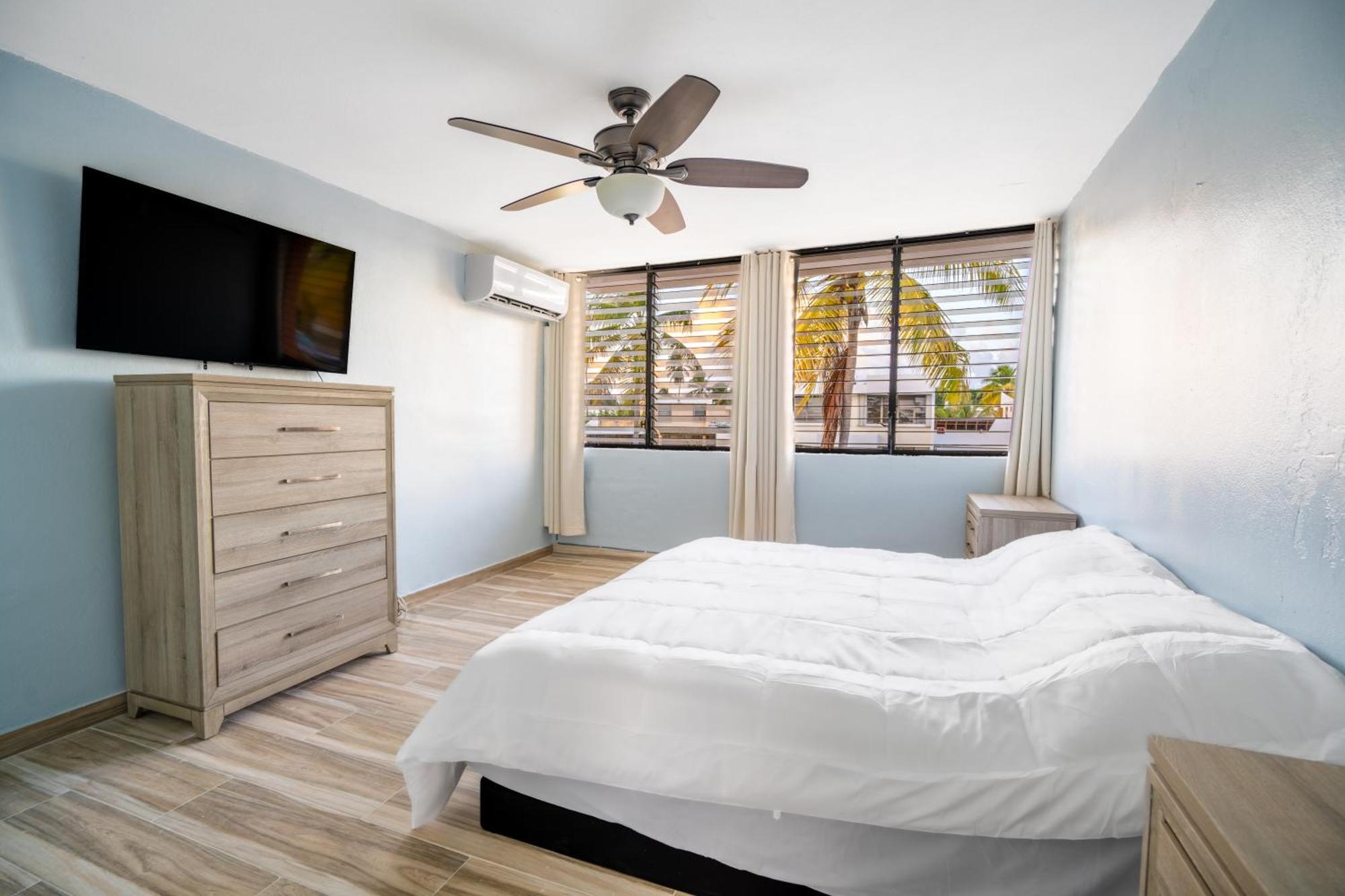 Blue Water Beach Villa Luquillo Exterior photo